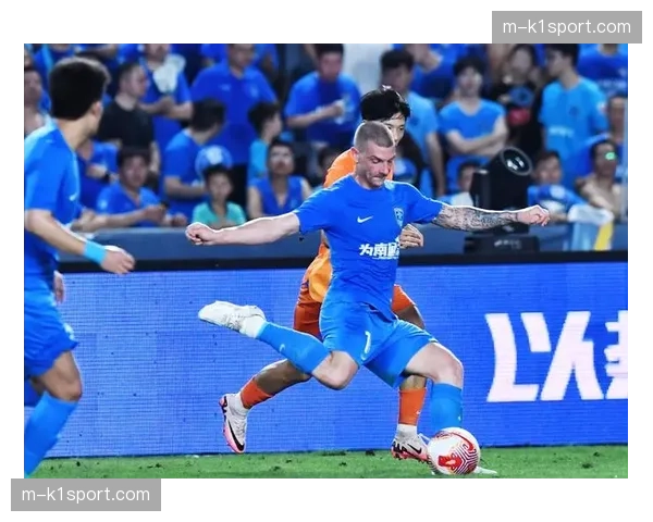 消息:南通支云外援卡隆因大腿拉伤将休战四周,球队边路突破能力受损 消息:南通支云外援卡隆因大腿拉伤将休战四周,球队边路突破能力受损